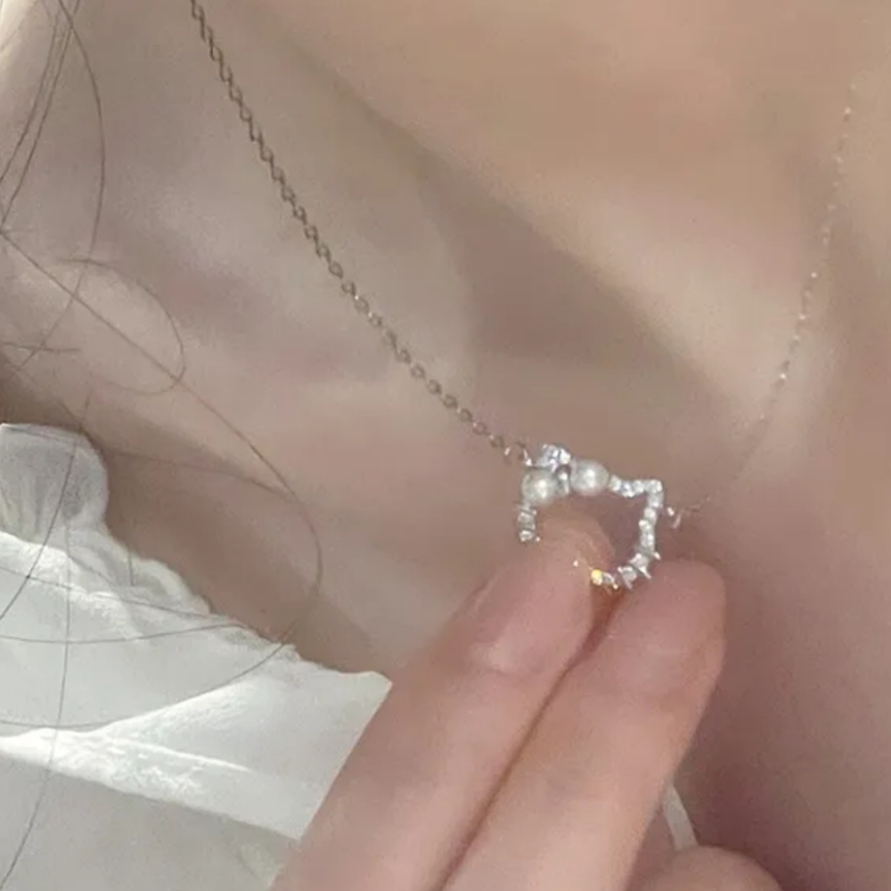 Hello Kitty Pearl Silver necklace